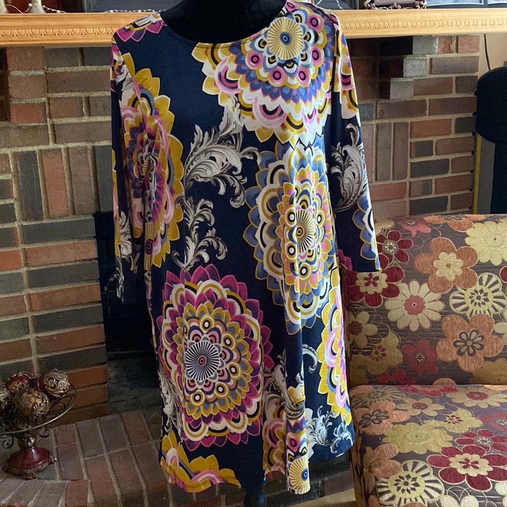 Boutique stretchy dress with pockets, Sz medium